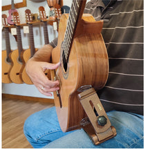 Cargar imagen en el visor de la galería, Soporte guitarra para pierna